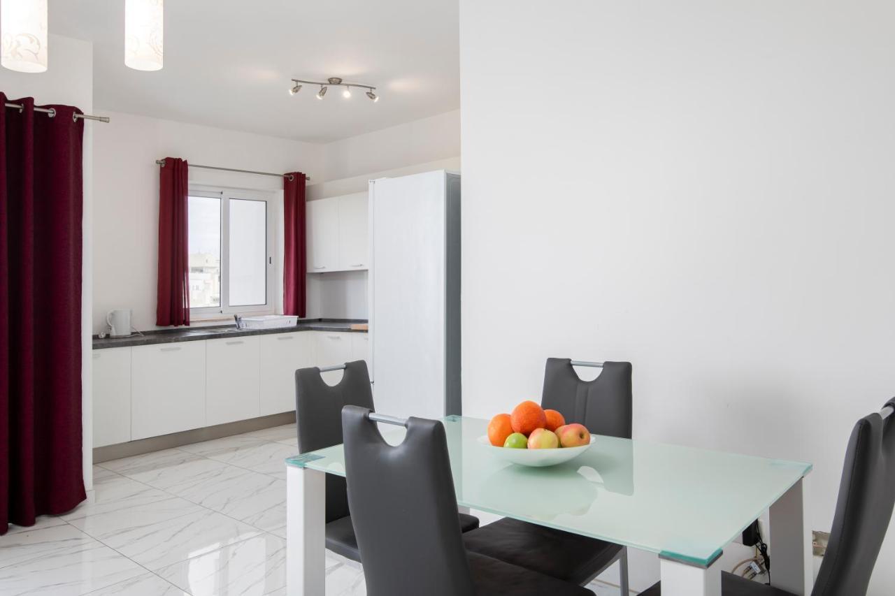 Sea View Apartment 2 Bedrooms 2 Bathrooms, 2 Minutes Away From The Sea San Ġiljan Extérieur photo