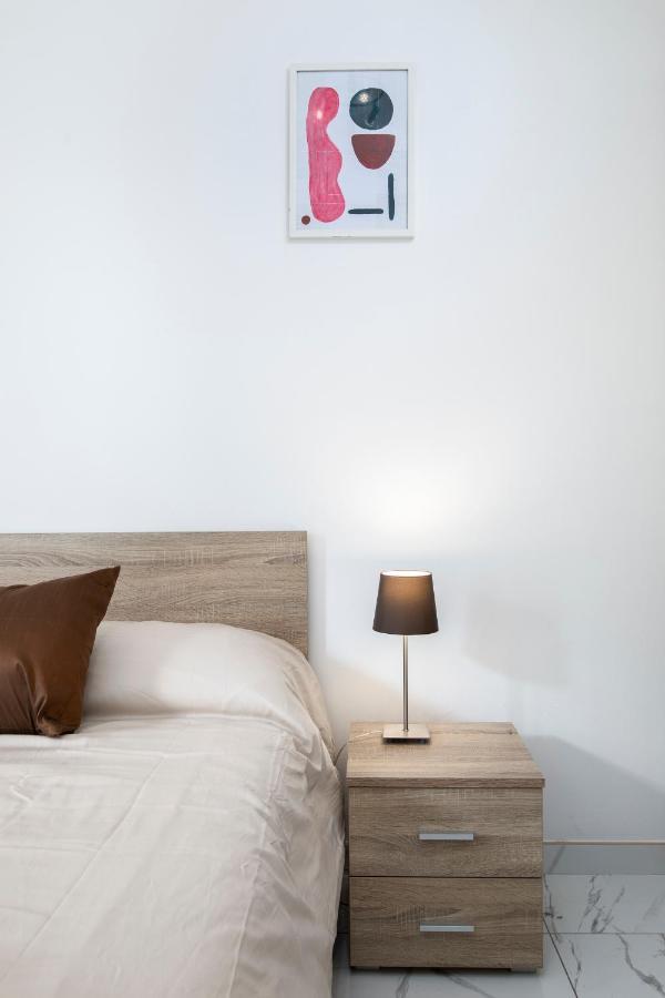 Sea View Apartment 2 Bedrooms 2 Bathrooms, 2 Minutes Away From The Sea San Ġiljan Extérieur photo